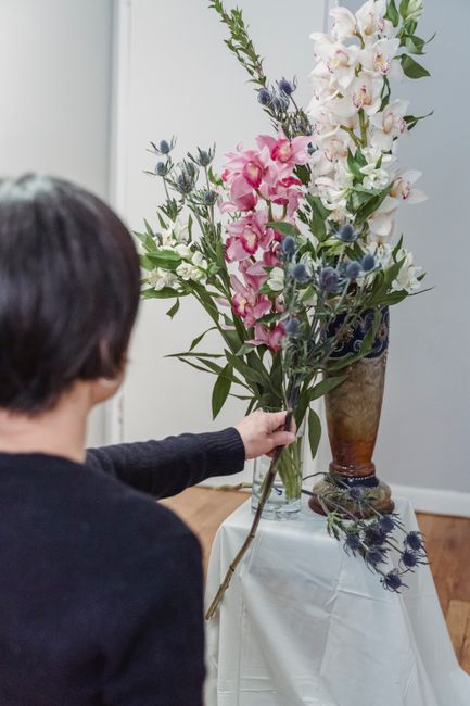 Certified Florists' Conditioning Techniques for Longer Blooms